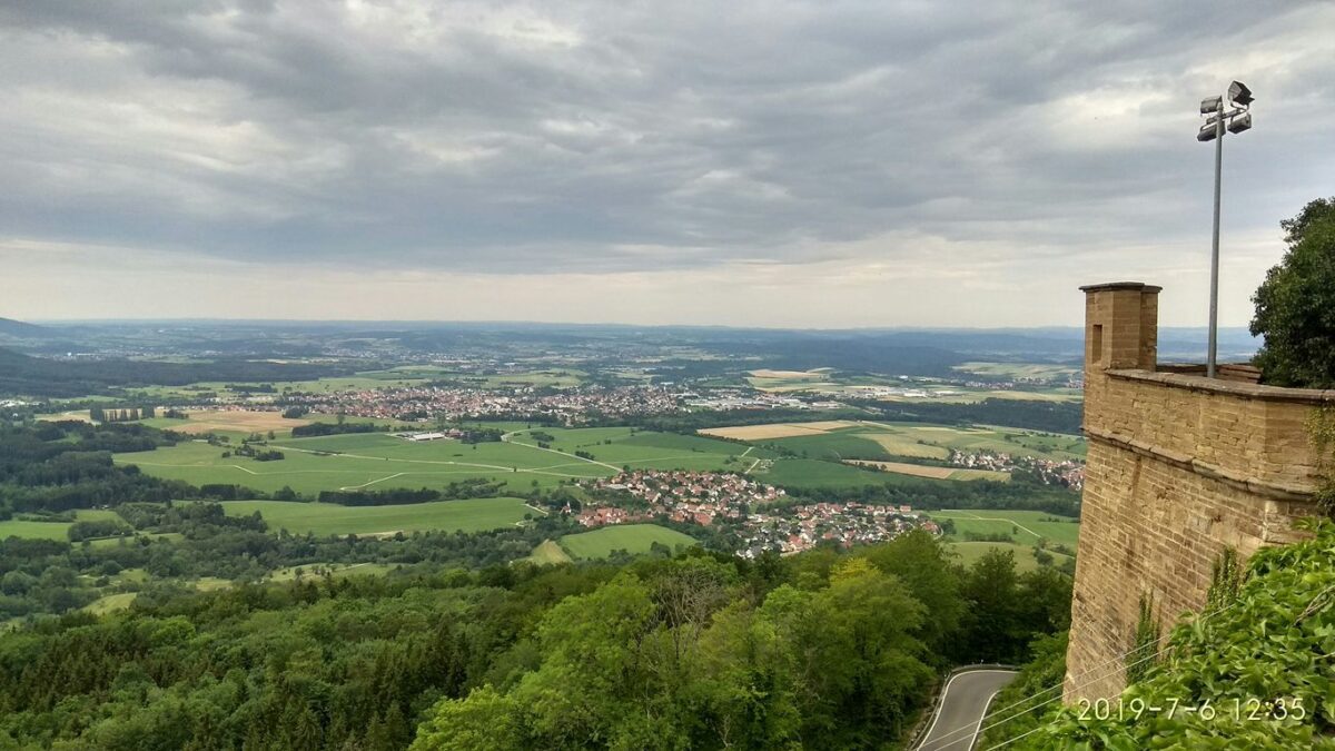 Schwäbische Alb Geheimtipp: 6 besondere Naturorte, Burgen und Aussichtspunkte 2 overlooking view of town during daytime
