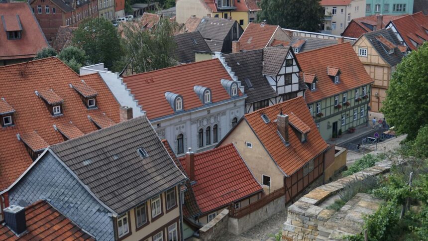 a group of buildings that are next to each other